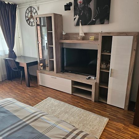 Garsoniera Dary Bloc G2Str Mihai Bravu Turnu Măgurele Exterior photo
